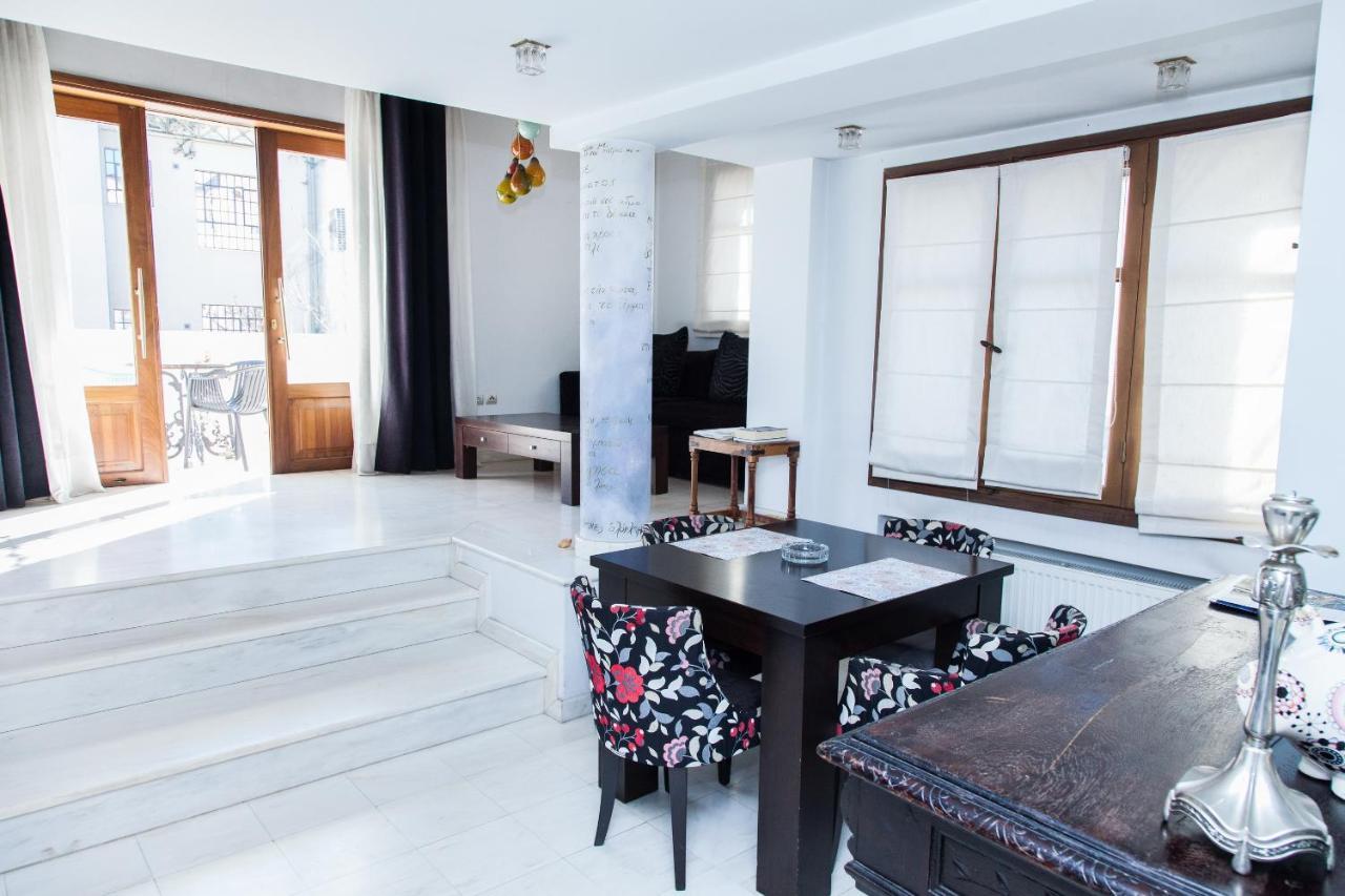 Unique Apt W/ Veranda Walking Distance To Sites Apartment Athens Ngoại thất bức ảnh